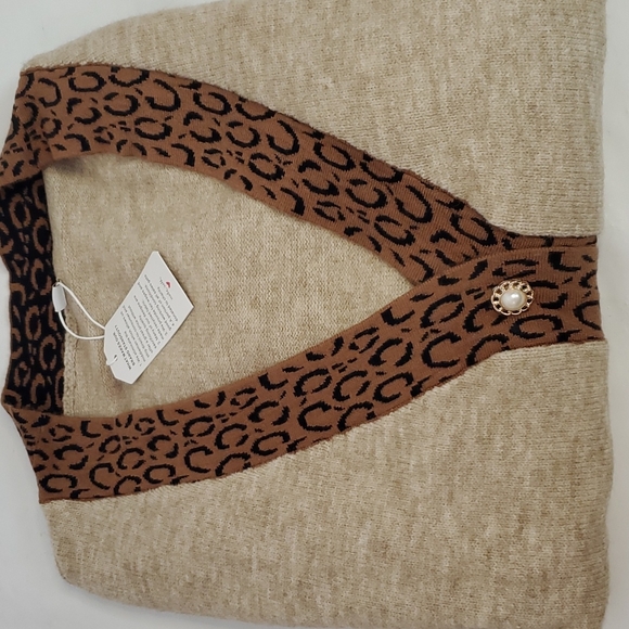 Leopard & Pearl Cardigan Sweater Size M - Picture 6 of 6
